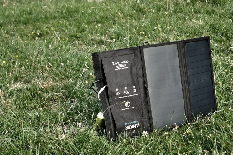 Solární nabíječka Anker PowerPort Lite 15W